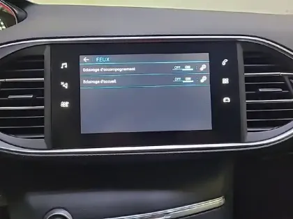 Photo 22 Peugeot 308  BlueHDi 130ch S&S EAT8