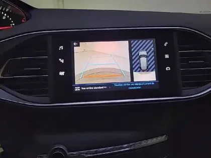 Photo 19 Peugeot 308  BlueHDi 130ch S&S EAT8