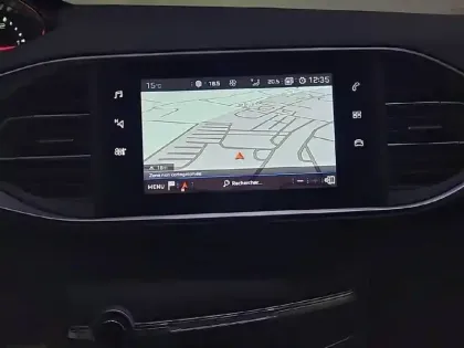 Photo 18 Peugeot 308  BlueHDi 130ch S&S EAT8