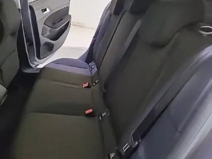 Photo 11 Peugeot 308  BlueHDi 130ch S&S EAT8