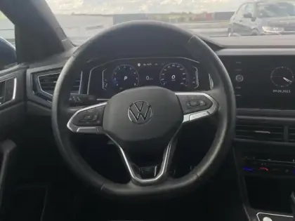 Photo 19 Volkswagen Taigo  1.0 TSI 110ch R-Line DSG7