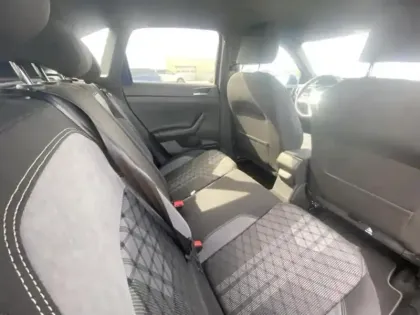 Photo 17 Volkswagen Taigo  1.0 TSI 110ch R-Line DSG7