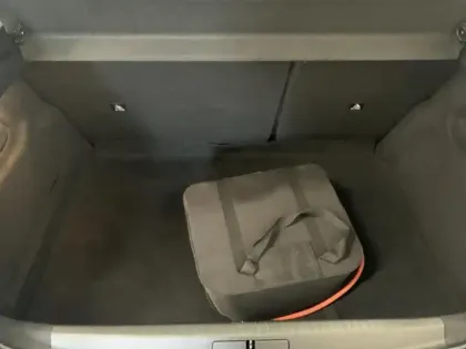 Photo 8 Peugeot 208  e- 136ch Active