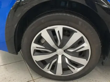 Photo 10 Peugeot 208  e- 136ch Active