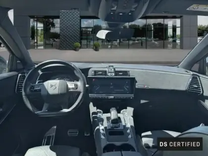 Photo 8 DS DS 7  Crossback E-TENSE 225ch Performance Line +