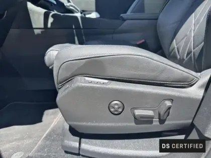 Photo 12 DS DS 7  Crossback E-TENSE 225ch Performance Line +