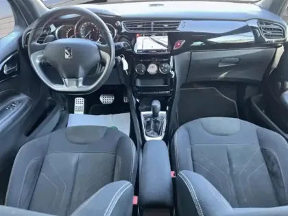 Photo 7 DS DS 3  PureTech 110ch Performance Line Automatique