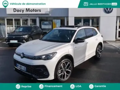 Photo 15 Volkswagen Tiguan  1.5 eHybrid 204ch R-Line Edition DSG6