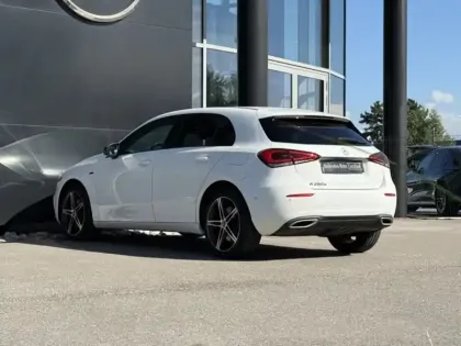 Photo 4 Mercedes Classe A 250 e Progressive Line /177