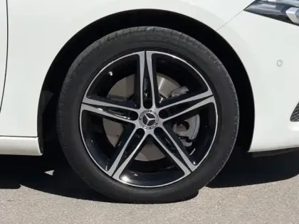 Photo 12 Mercedes Classe A 250 e Progressive Line /177