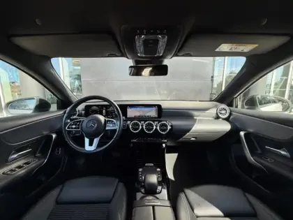 Photo 20 Mercedes Classe A 250 e Progressive Line /177