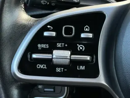 Photo 22 Mercedes Classe A 250 e Progressive Line /177