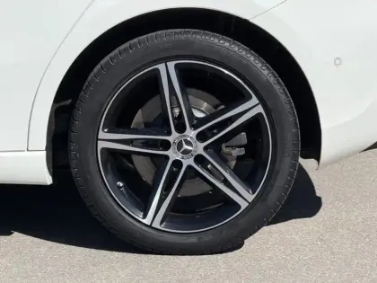 Photo 13 Mercedes Classe A 250 e Progressive Line /177