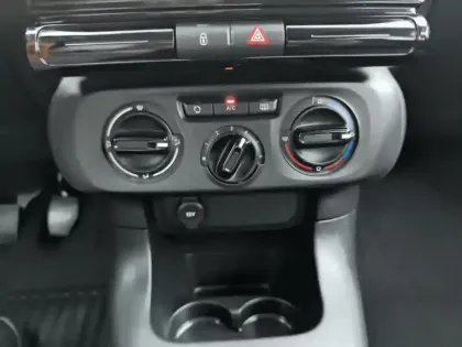 Photo 12 Citroën C3  PureTech 83 ch BVM5 You