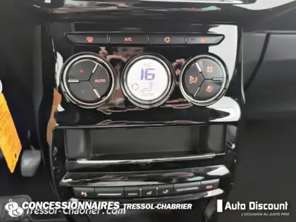 Photo 12 DS DS 3  PureTech 110 S&S BVM5 So Chic