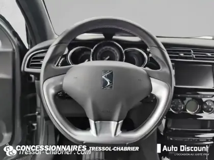 Photo 11 DS DS 3  PureTech 110 S&S BVM5 So Chic