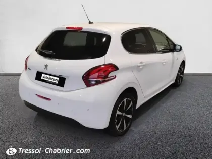 Photo 27 Peugeot 208  PureTech 110ch S&S BVM6 Tech Edition