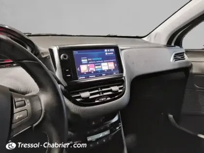 Photo 21 Peugeot 208  PureTech 110ch S&S BVM6 Tech Edition