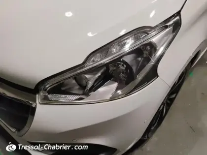 Photo 13 Peugeot 208  PureTech 110ch S&S BVM6 Tech Edition