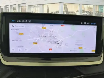 Photo 10 Peugeot 208  Hybrid 100 e-DCS6 Allure