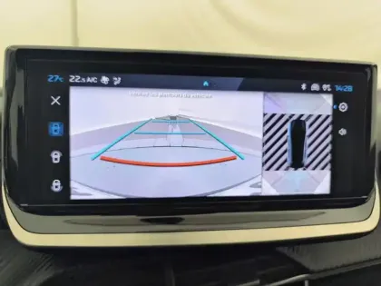 Photo 24 Peugeot 208  Hybrid 100 e-DCS6 Allure