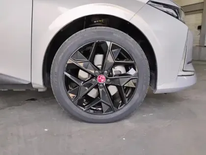 Photo 14 DS DS 4  Hybride E-Tense 225 EAT8 Performance Line