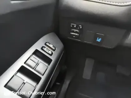 Photo 18 Toyota Rav4  Hybride 197ch AWD Design