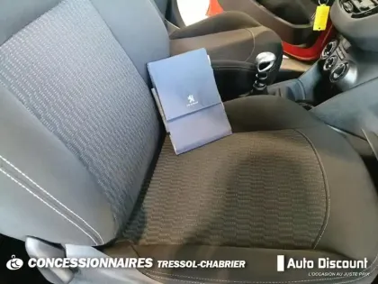 Photo 15 Peugeot 208  BlueHDi 100ch S&S BVM5 Active