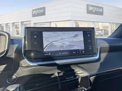 Photo 21 Peugeot 2008  BlueHDi 130 S&S EAT8 GT Line