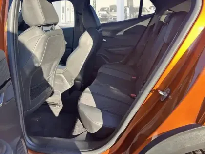 Photo 22 Peugeot 2008  BlueHDi 130 S&S EAT8 GT Line