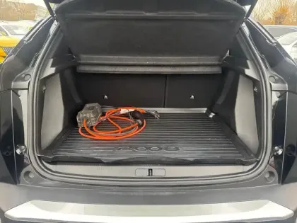 Photo 26 Peugeot 2008  Electrique 136 ch Allure