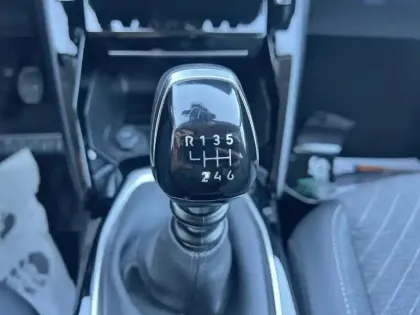 Photo 23 Peugeot 208  100 S&S BVM6 Allure