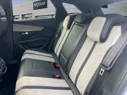 Photo 22 Peugeot 3008  Hybrid 225 e-EAT8 GT