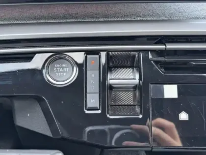 Photo 23 Peugeot 5008  Hybrid 145 e-DCS6 Allure