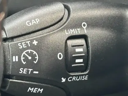 Photo 11 Peugeot 3008  HYBRID4 300ch GT e-EAT8