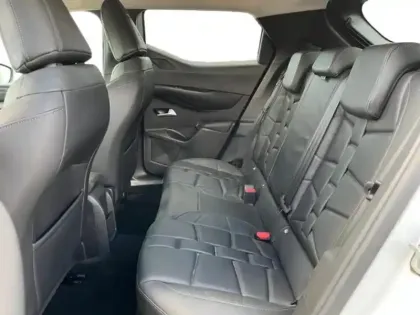 Photo 11 DS DS 3  Essence 130 Rivoli Automatique