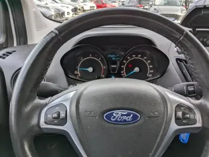 Photo 11 Ford Transit Courier  1.5 TDCI 100ch Stop&Start Trend