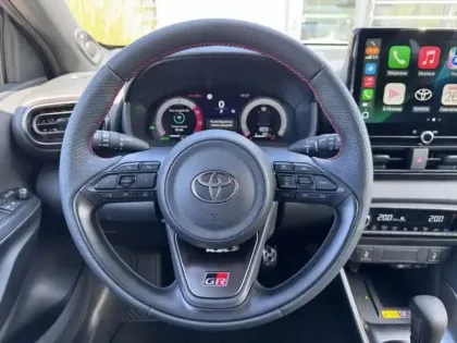 Photo 11 Toyota Yaris Hybride 130h GR SPORT