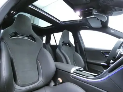 Photo 7 Mercedes Classe C AMG 63 S E PERFORMANCE