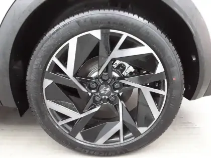 Photo 11 Renault Symbioz  E-Tech full hybrid 145