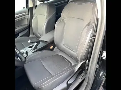 Photo 8 Renault Megane Mégane IV Estate Blue dCi 115 - 21N