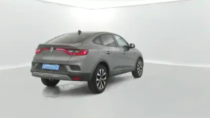 Photo 31 Renault Arkana  mild hybrid 140 EDC FAP - 22