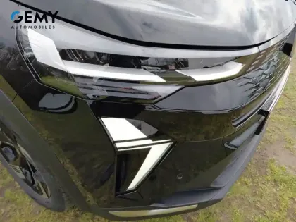 Photo 42 Renault Symbioz  E-Tech full hybrid 145