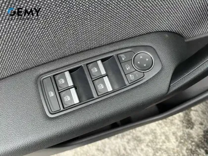 Photo 12 Renault Symbioz  E-Tech full hybrid 145