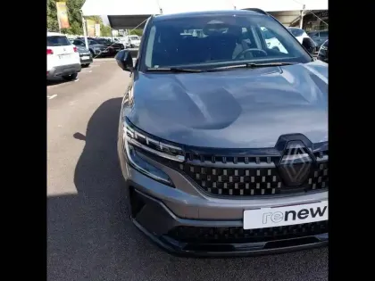 Photo 71 Renault Austral  E-Tech full hybrid 200 GSR2
