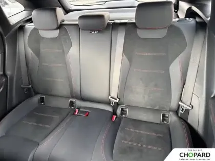 Photo 18 Mercedes GLA  200 7G-DCT