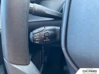 Photo 18 Peugeot 208  PureTech 75 S&S BVM5