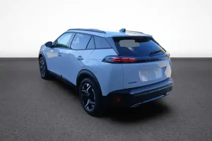 Photo 63 Peugeot 2008  130 S&S EAT8
