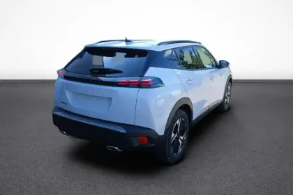 Photo 65 Peugeot 2008  130 S&S EAT8