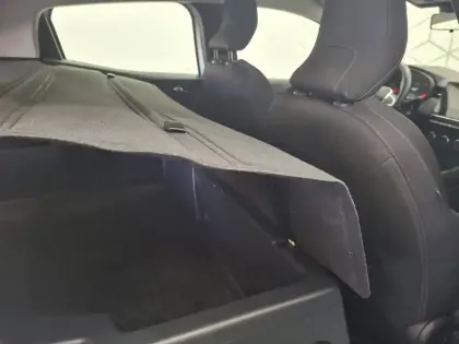 Photo 19 Renault Clio  SOCIETE BLUE DCI 100 - 21N